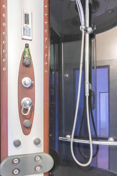 Apartment Termal كارلوفي فاري المظهر الخارجي الصورة
