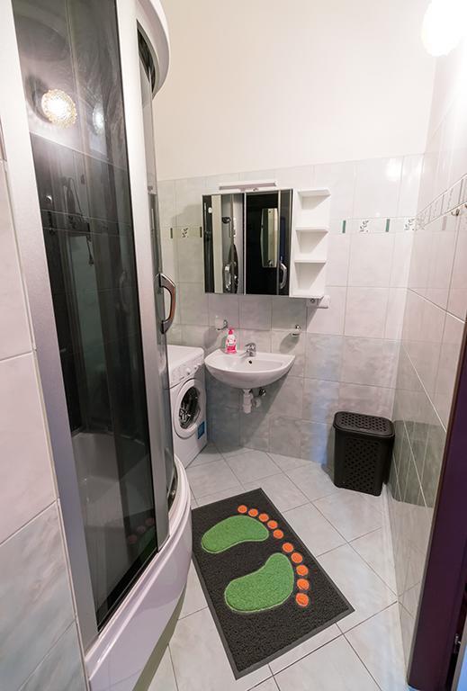 Apartment Termal كارلوفي فاري المظهر الخارجي الصورة